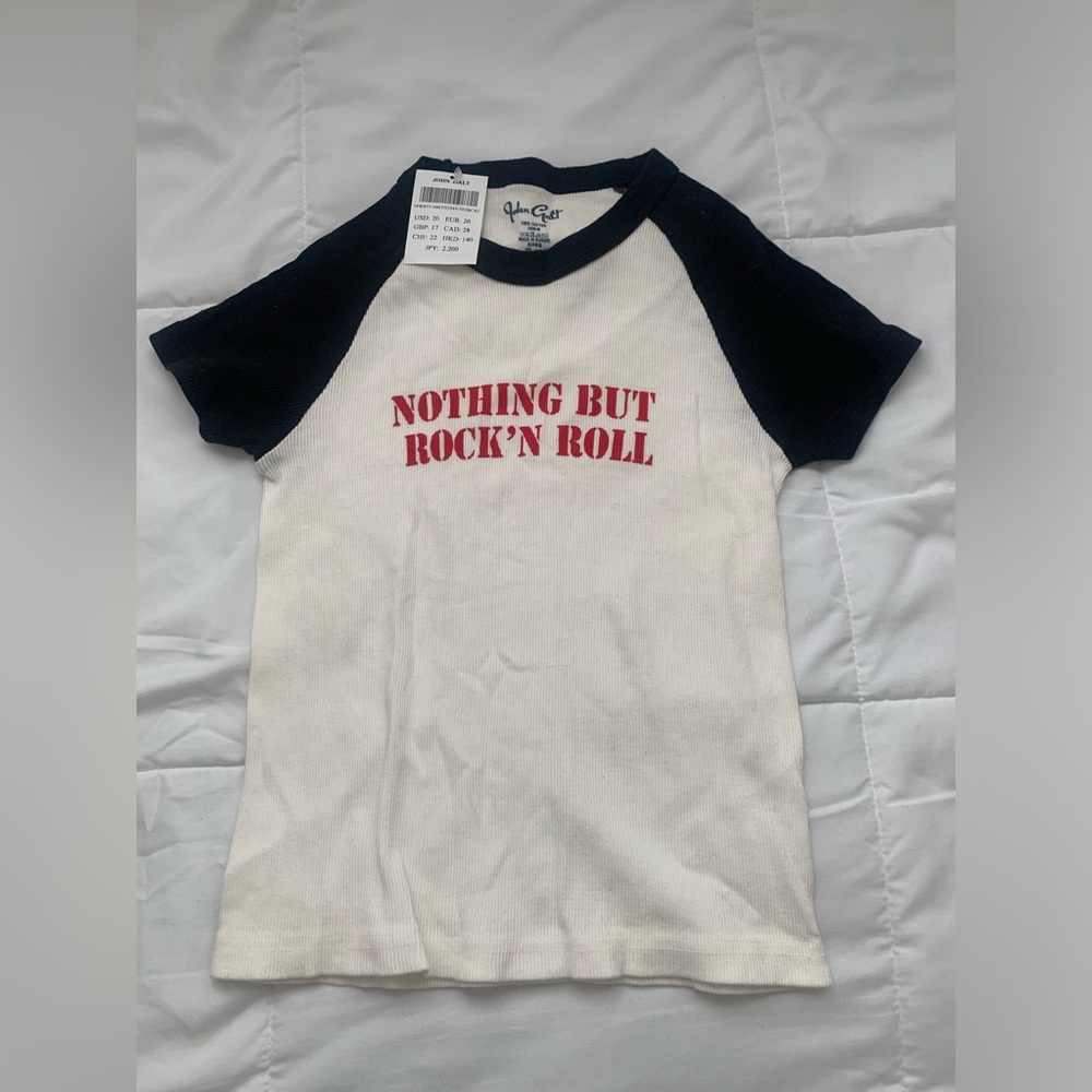Brandy Melville tee